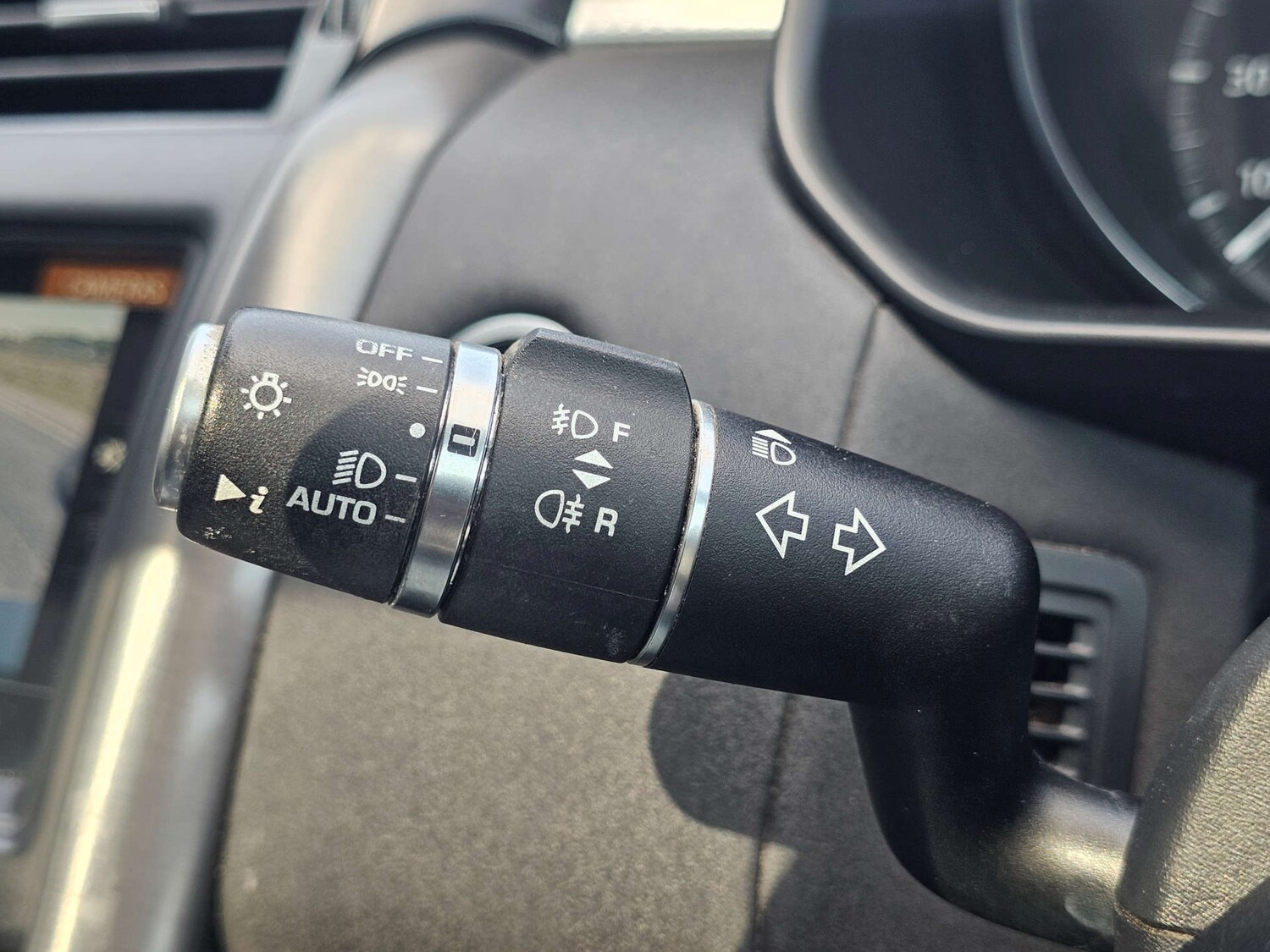 Used Land Rover Discovery 2019 for sale - 76601788: Photo 32