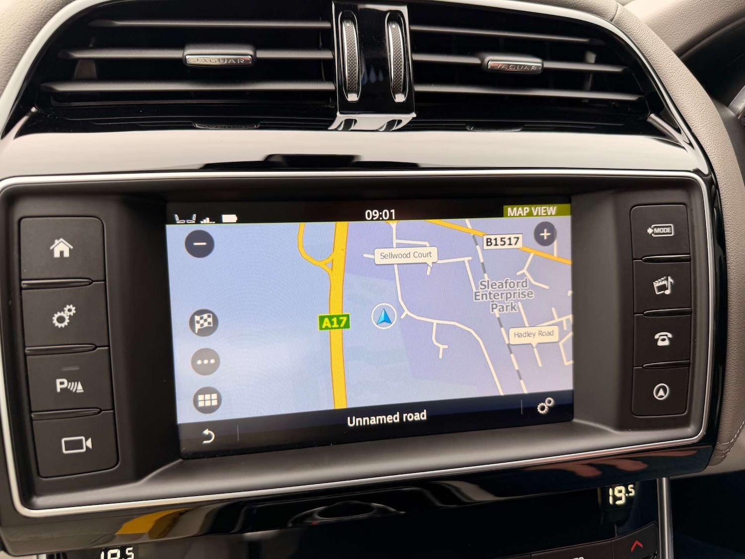 Used Jaguar XE 2016 for sale - 77688322: Photo 14