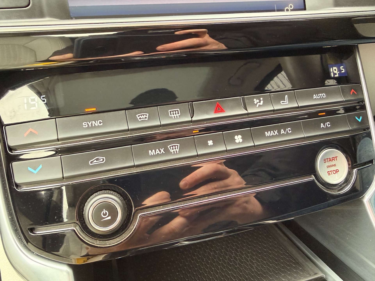 Used Jaguar XE 2016 for sale - 77688322: Photo 18