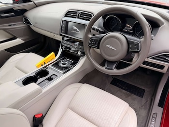 Used Jaguar XE 2016 for sale - 77688322: Photo