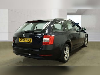 Used Skoda Octavia 2018 for sale - 78826466: Photo