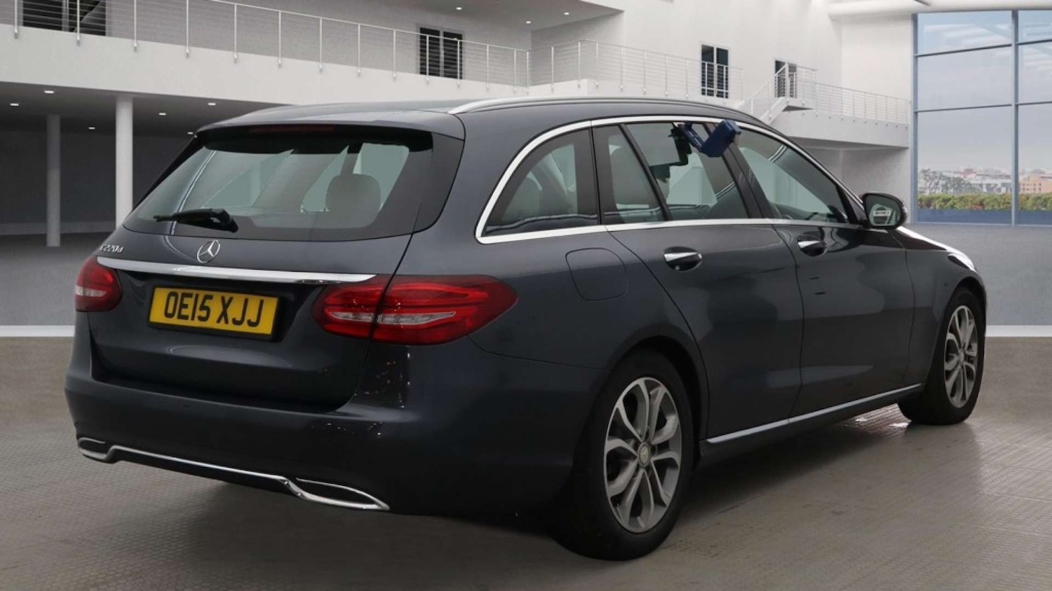 Used Mercedes-Benz C Class 2015 for sale - 77558200: Photo 10