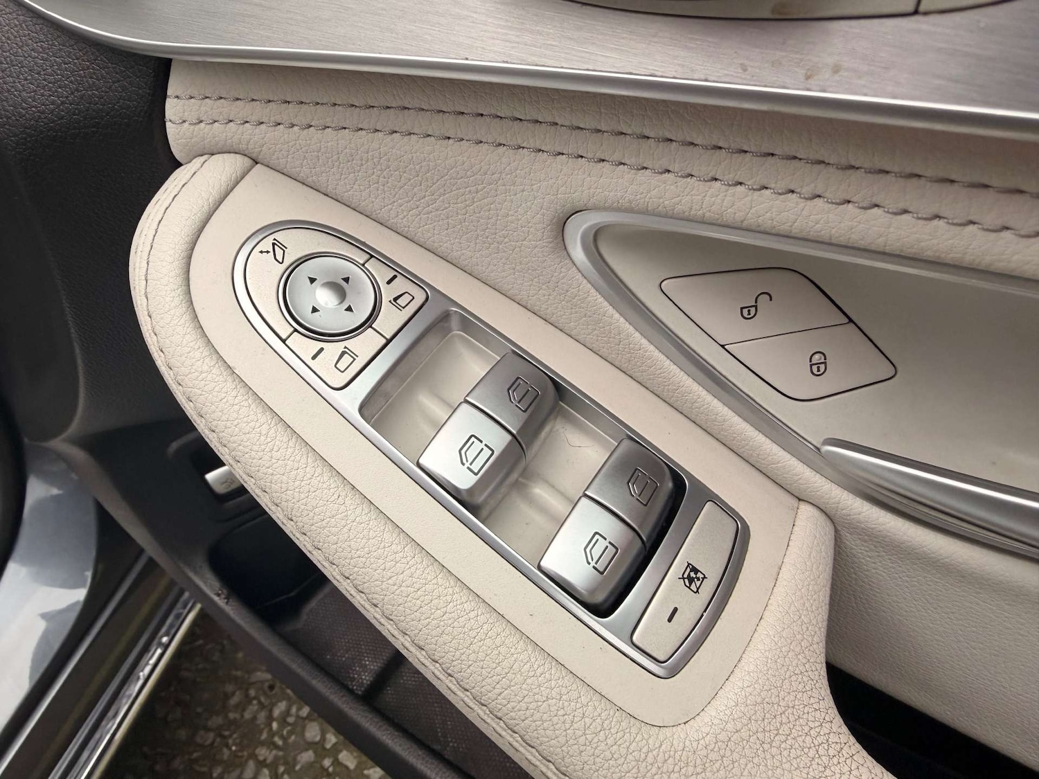 Used Mercedes-Benz C Class 2015 for sale - 77558200: Photo 21