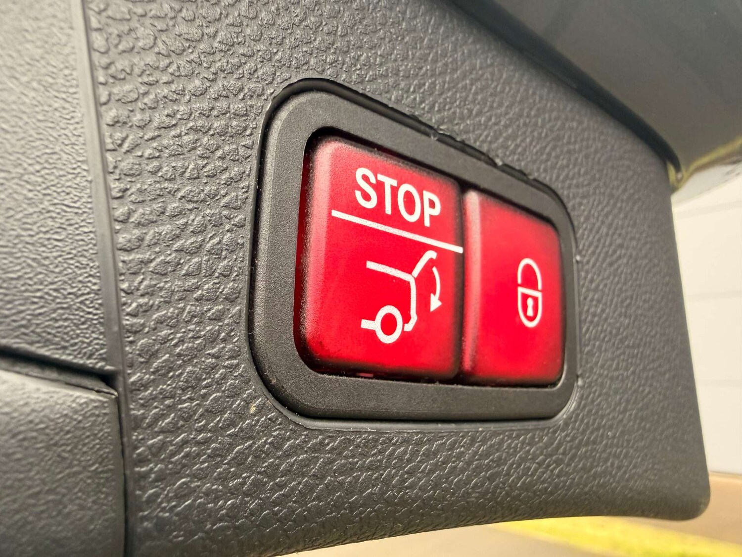 Used Mercedes-Benz C Class 2015 for sale - 77558200: Photo 23