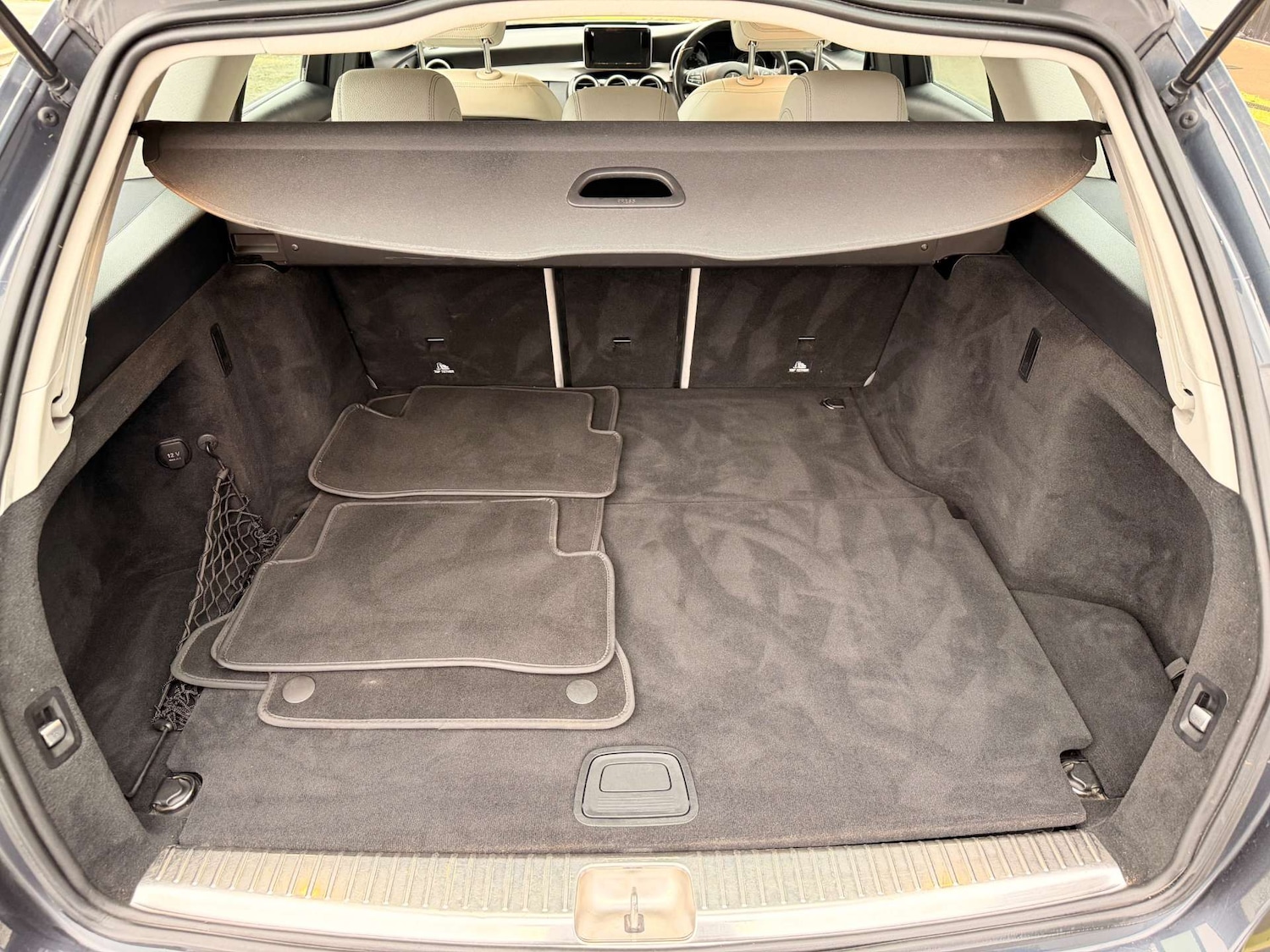 Used Mercedes-Benz C Class 2015 for sale - 77558200: Photo 28