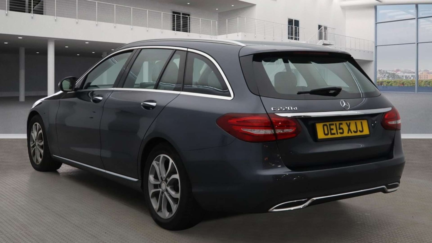 Used Mercedes-Benz C Class 2015 for sale - 77558200: Photo 9