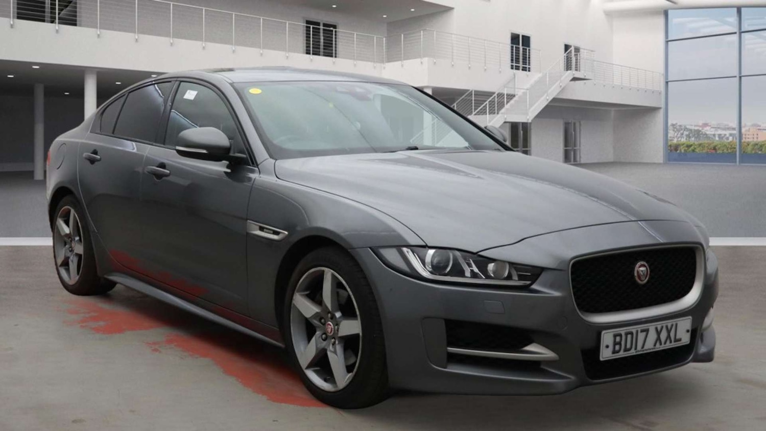 Used Jaguar XE 2017 for sale - 76159807: Photo 1