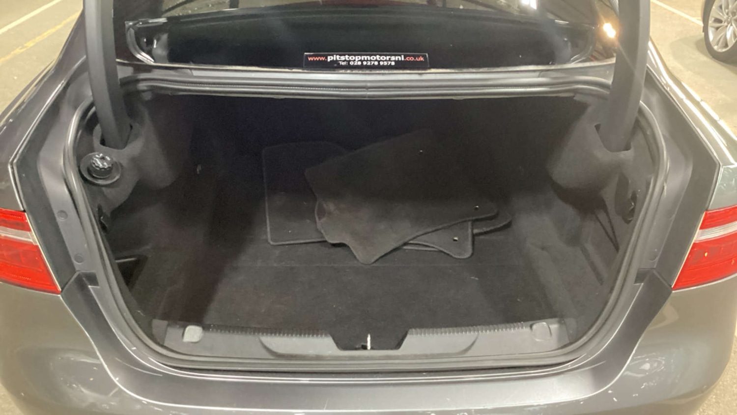 Used Jaguar XE 2017 for sale - 76159807: Photo 11