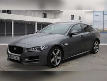 Used Jaguar XE 2017 for sale - 76159807: Photo 2