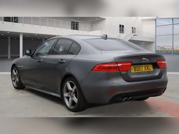 Used Jaguar XE 2017 for sale - 76159807: Photo 3