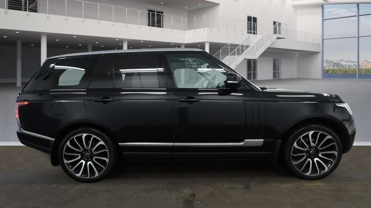 Used Land Rover Range Rover 2015 for sale - 77420247: Photo 5