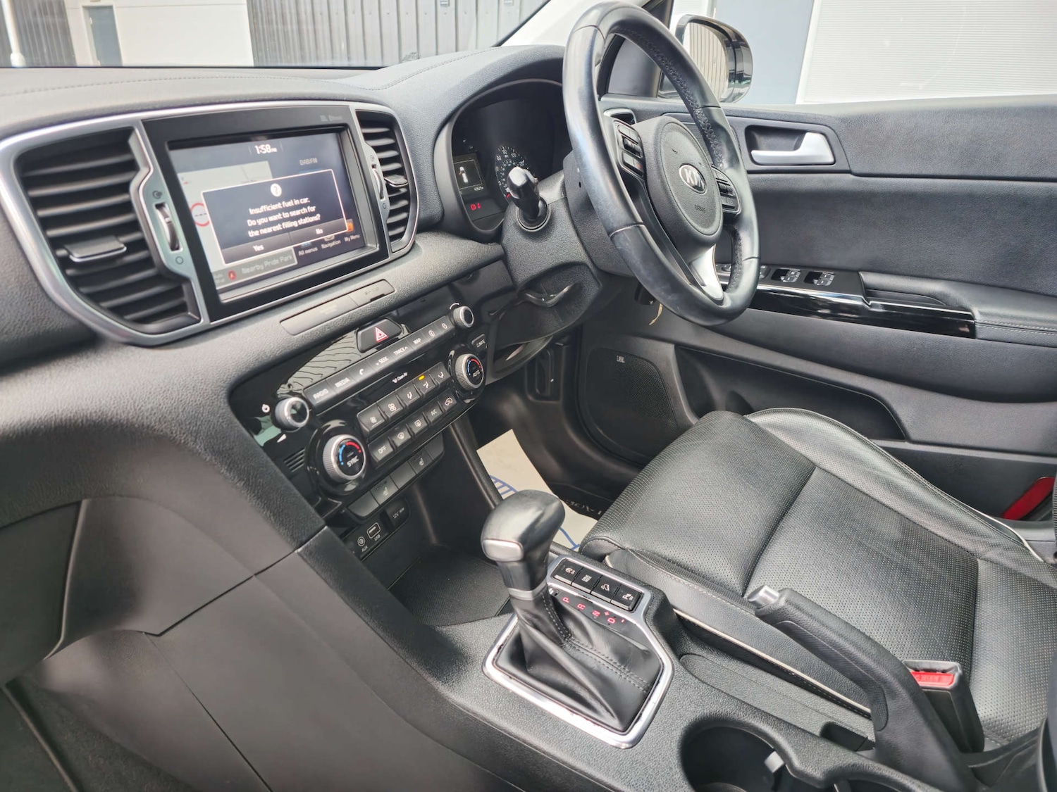 Used Kia Sportage 2017 for sale - 76322877: Photo 2