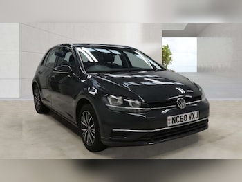 Used Volkswagen Golf 2019 for sale - 79589133: Photo