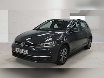 Used Volkswagen Golf 2019 for sale - 79589133: Photo