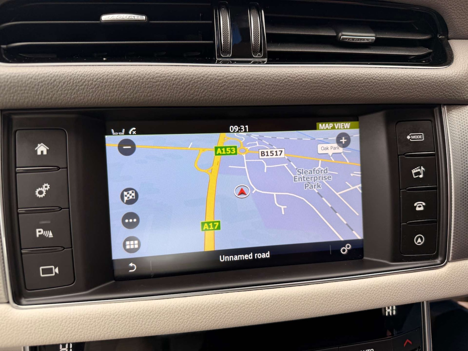 Used Jaguar XF 2017 for sale - 77632207: Photo 14