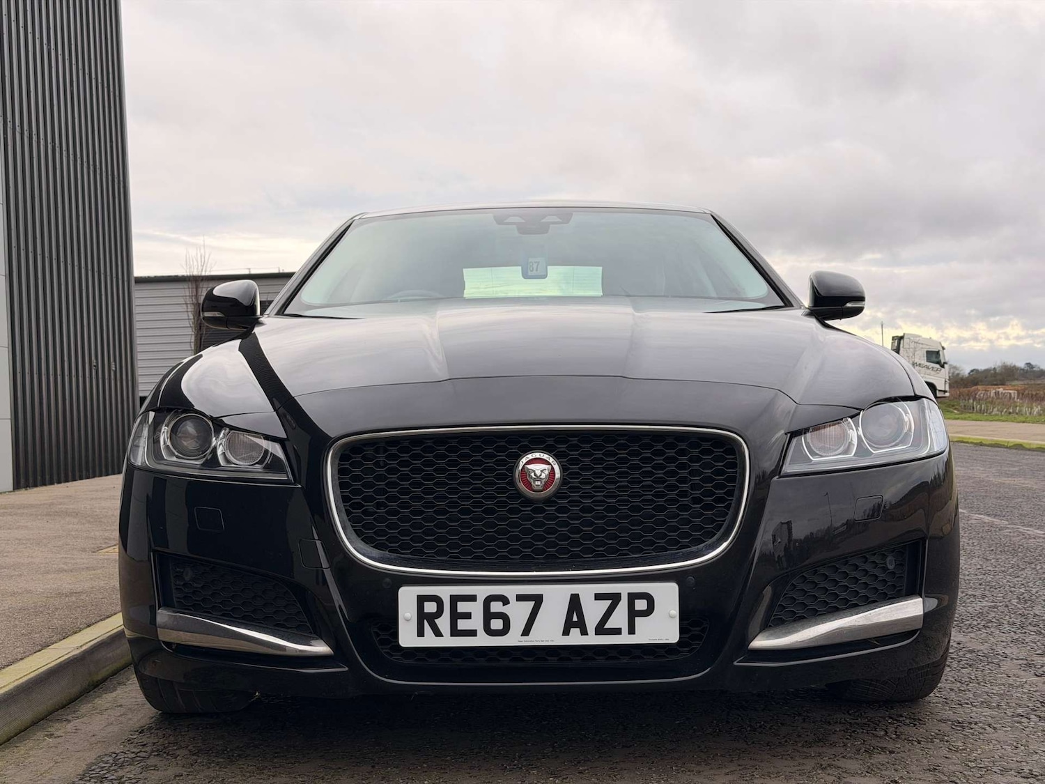 Used Jaguar XF 2017 for sale - 77632207: Photo 8