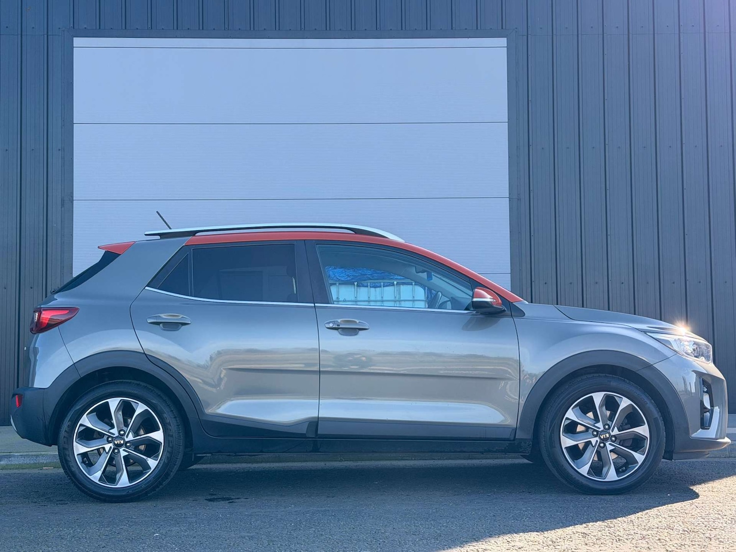 Used Kia Stonic 2017 for sale - 77975429: Photo 7