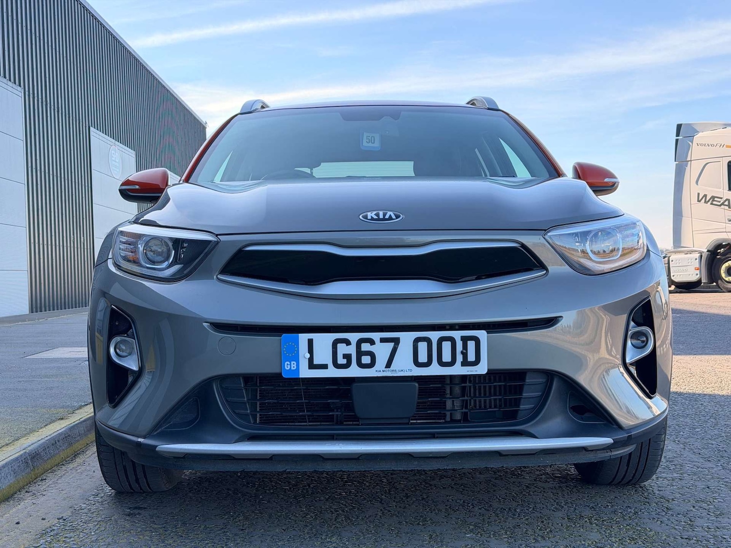 Used Kia Stonic 2017 for sale - 77975429: Photo 8