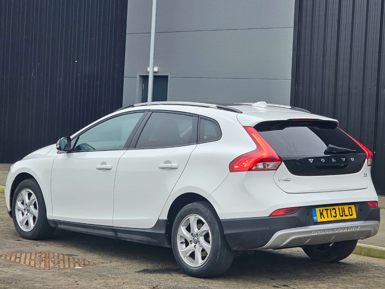 Used Volvo V40 2013 for sale - 77662726: Photo 10