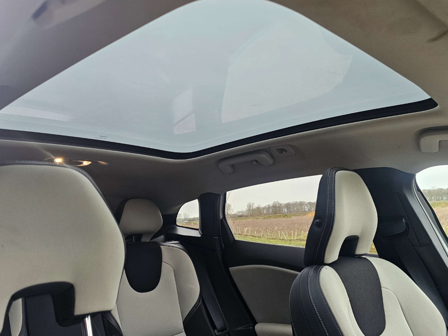 Used Volvo V40 2013 for sale - 77662726: Photo 18