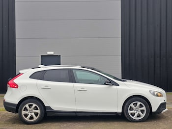 Used Volvo V40 2013 for sale - 77662726: Photo