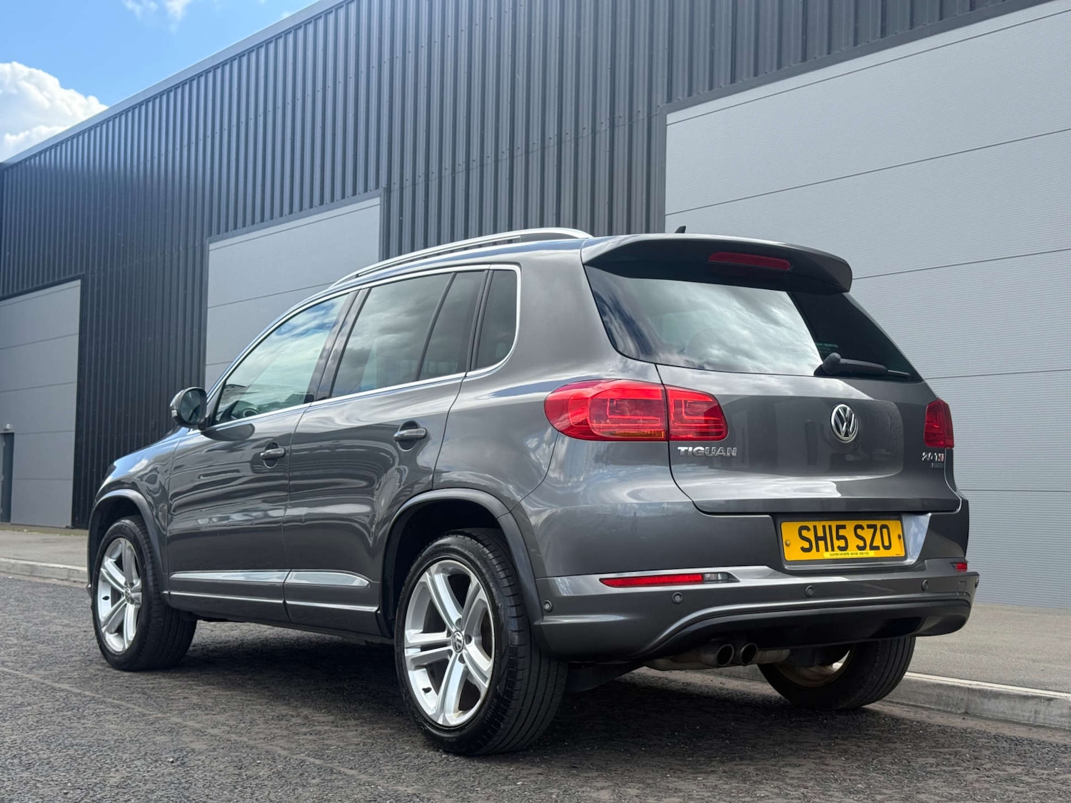 Used Volkswagen Tiguan 2015 for sale - 77364260: Photo 3