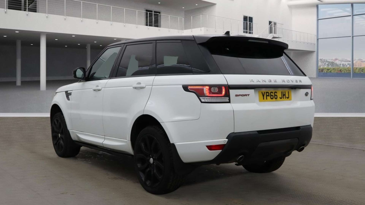 Used Land Rover Range Rover Sport 2016 for sale - 77234126: Photo 4