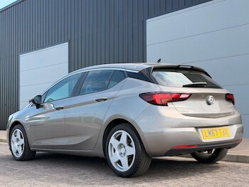 Used Vauxhall Astra 2017 for sale - 78489615: Photo