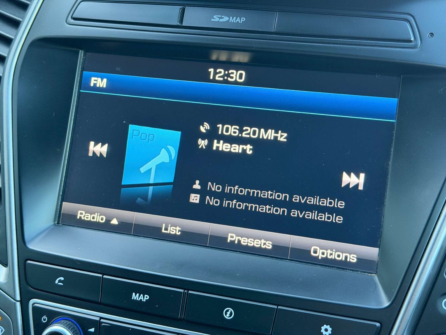 Used Hyundai Santa Fe 2015 for sale - 76735833: Photo 9