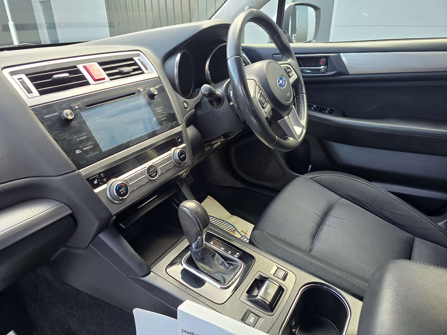 Used Subaru Outback 2015 for sale - 76231906: Photo 2