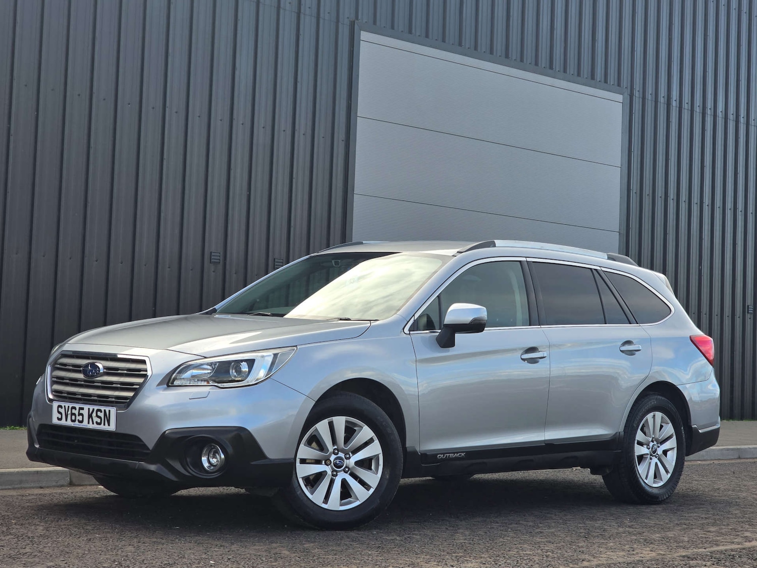 Used Subaru Outback 2015 for sale - 76231906: Photo 3
