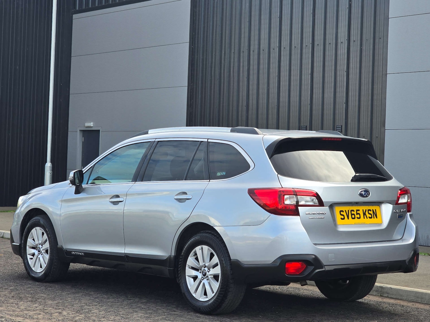 Used Subaru Outback 2015 for sale - 76231906: Photo 7