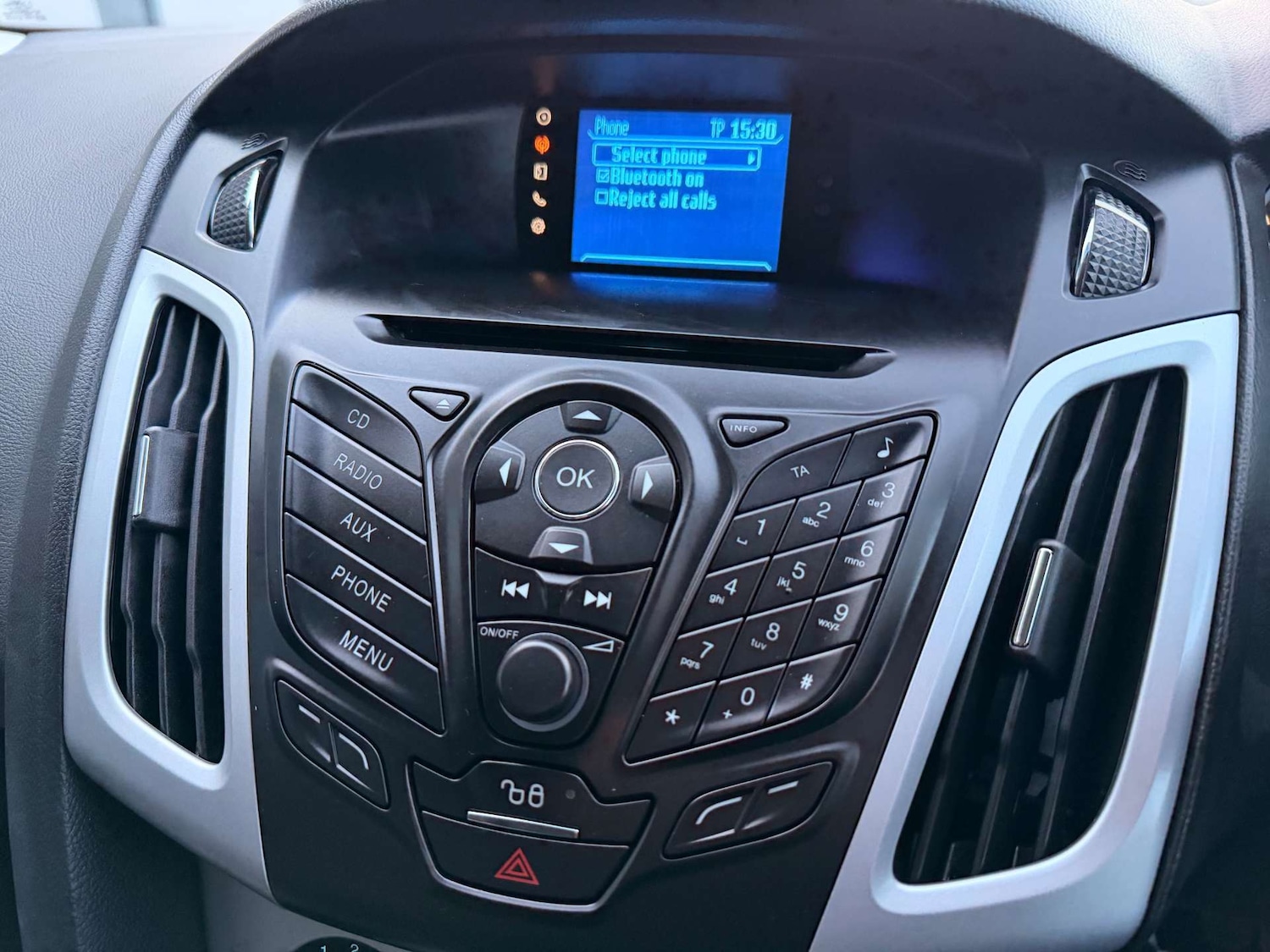 Used Ford Focus 2012 for sale - 76845389: Photo 12