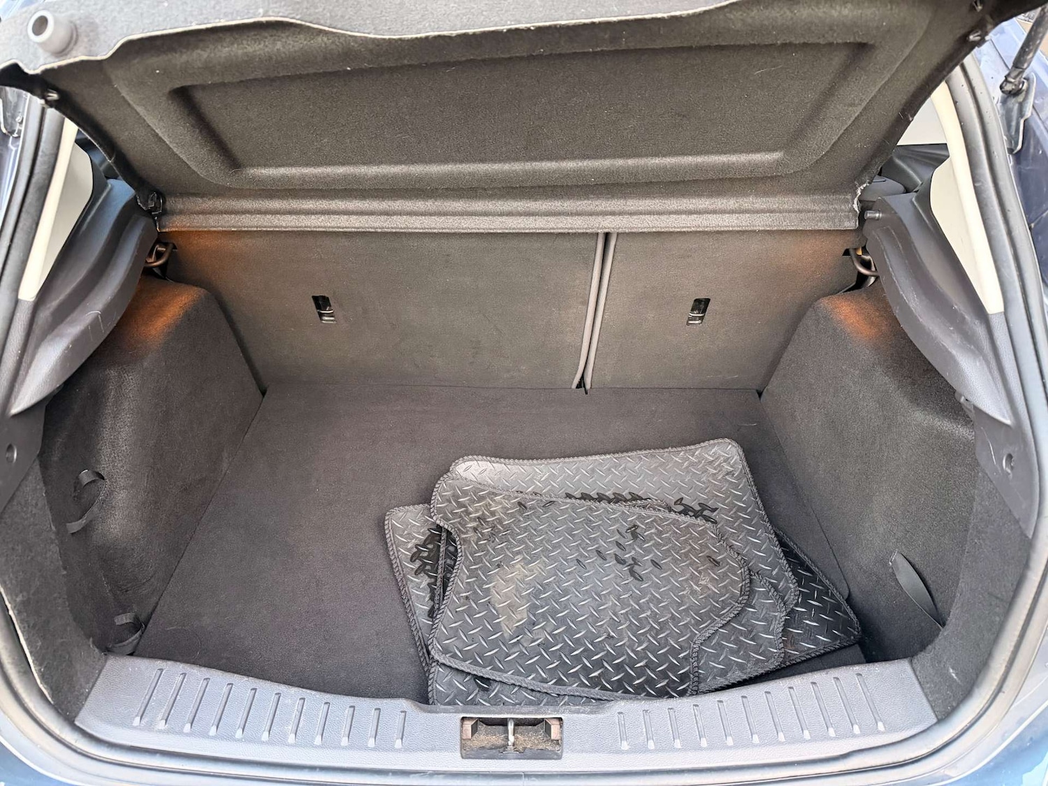 Used Ford Focus 2012 for sale - 76845389: Photo 16