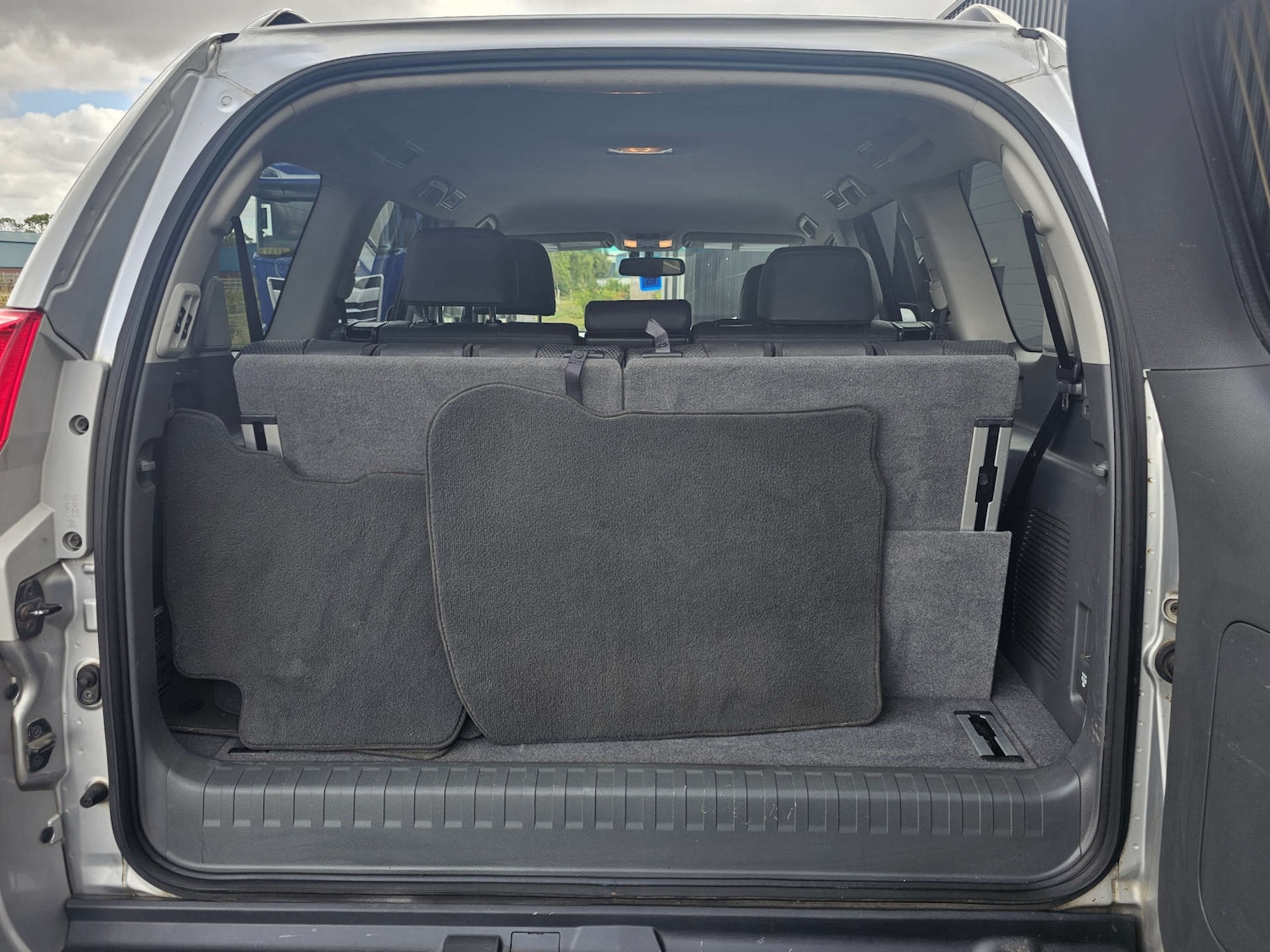 Used Toyota Land Cruiser 2010 for sale - 76724009: Photo 14