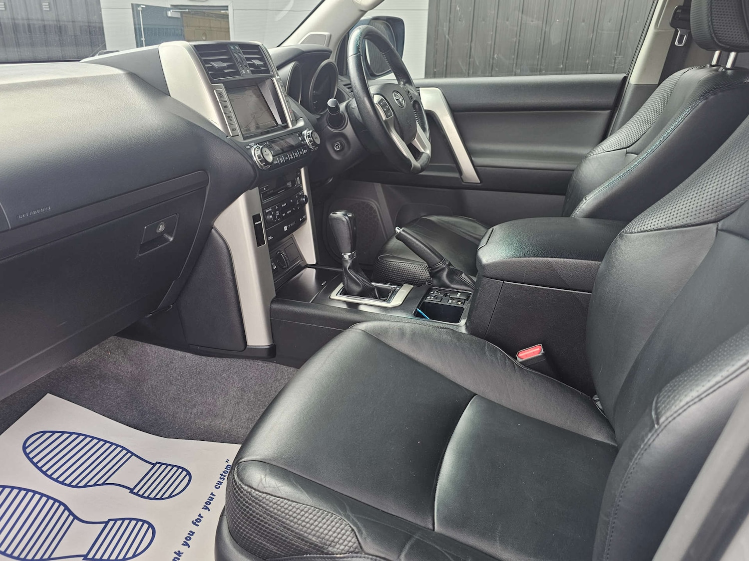 Used Toyota Land Cruiser 2010 for sale - 76724009: Photo 2