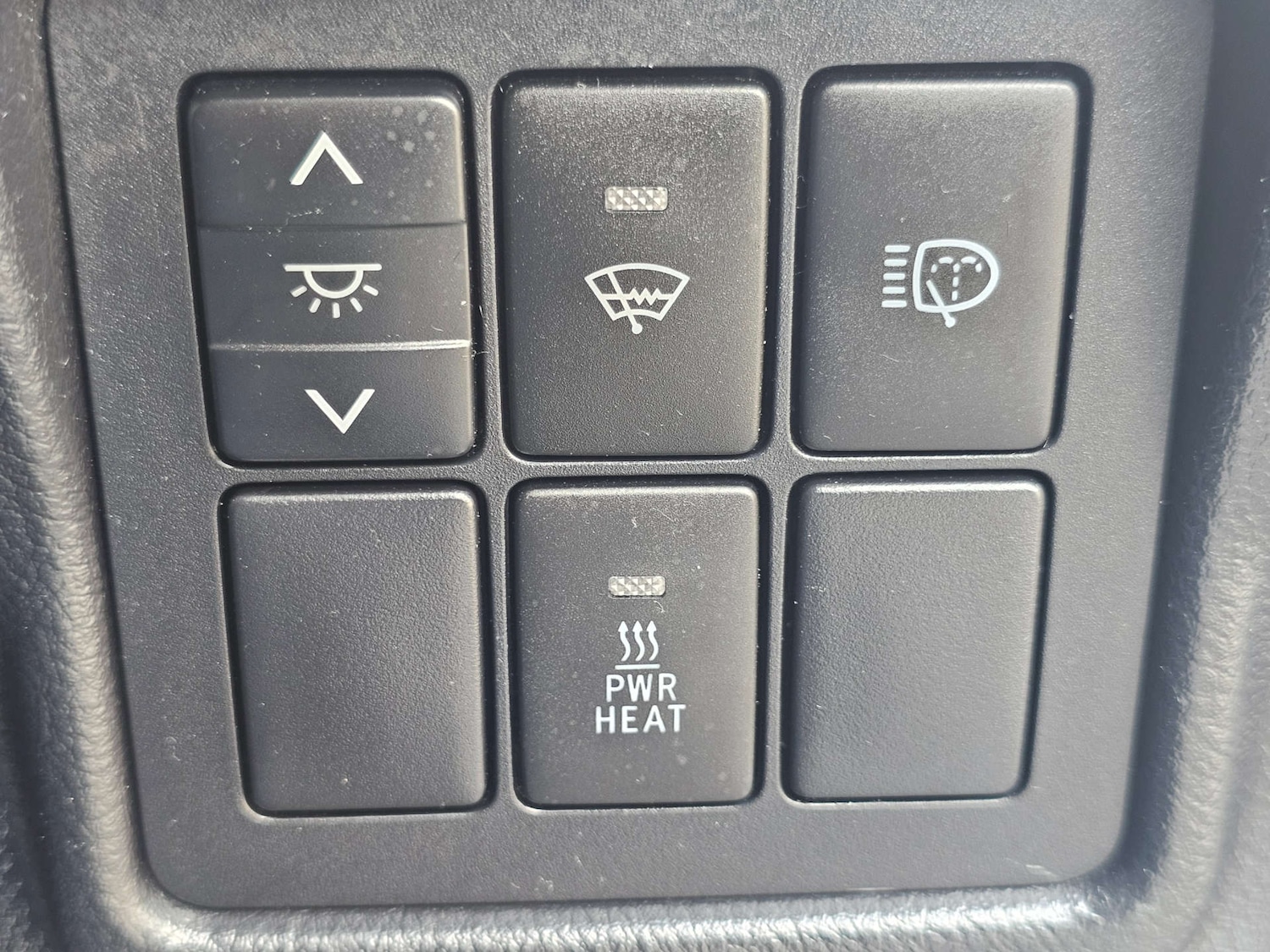 Used Toyota Land Cruiser 2010 for sale - 76724009: Photo 31