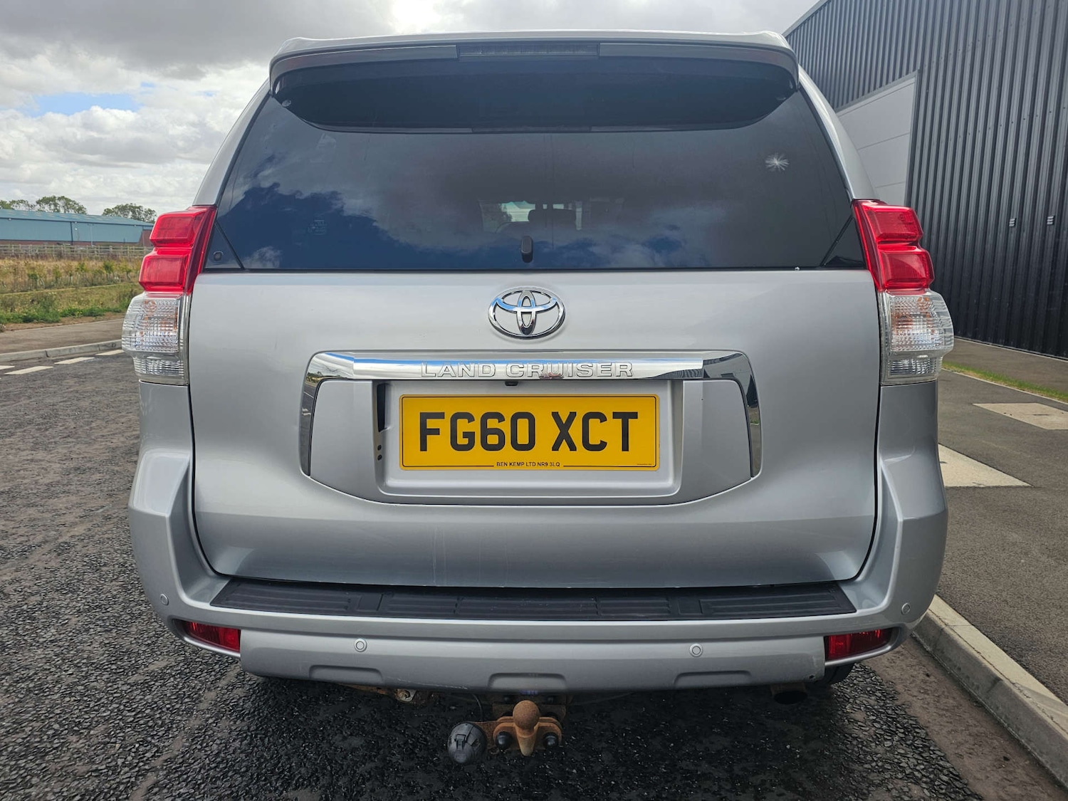 Used Toyota Land Cruiser 2010 for sale - 76724009: Photo 9