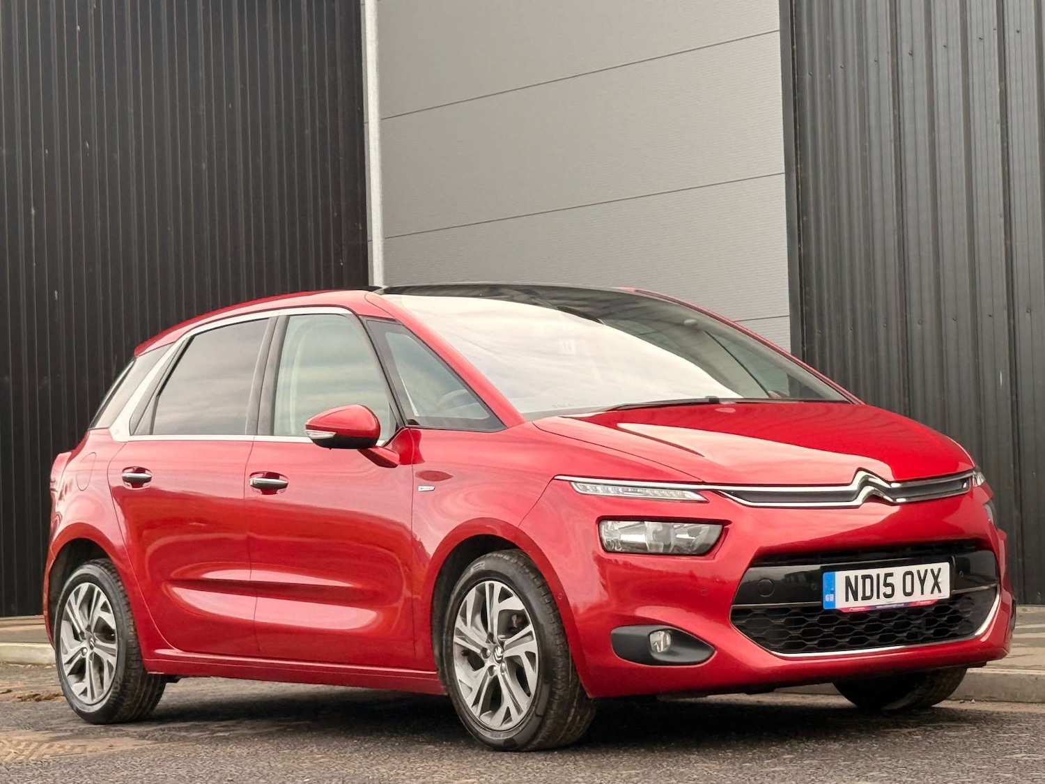 Used Citroen C4 Picasso 2015 for sale - 76274211: Photo 1