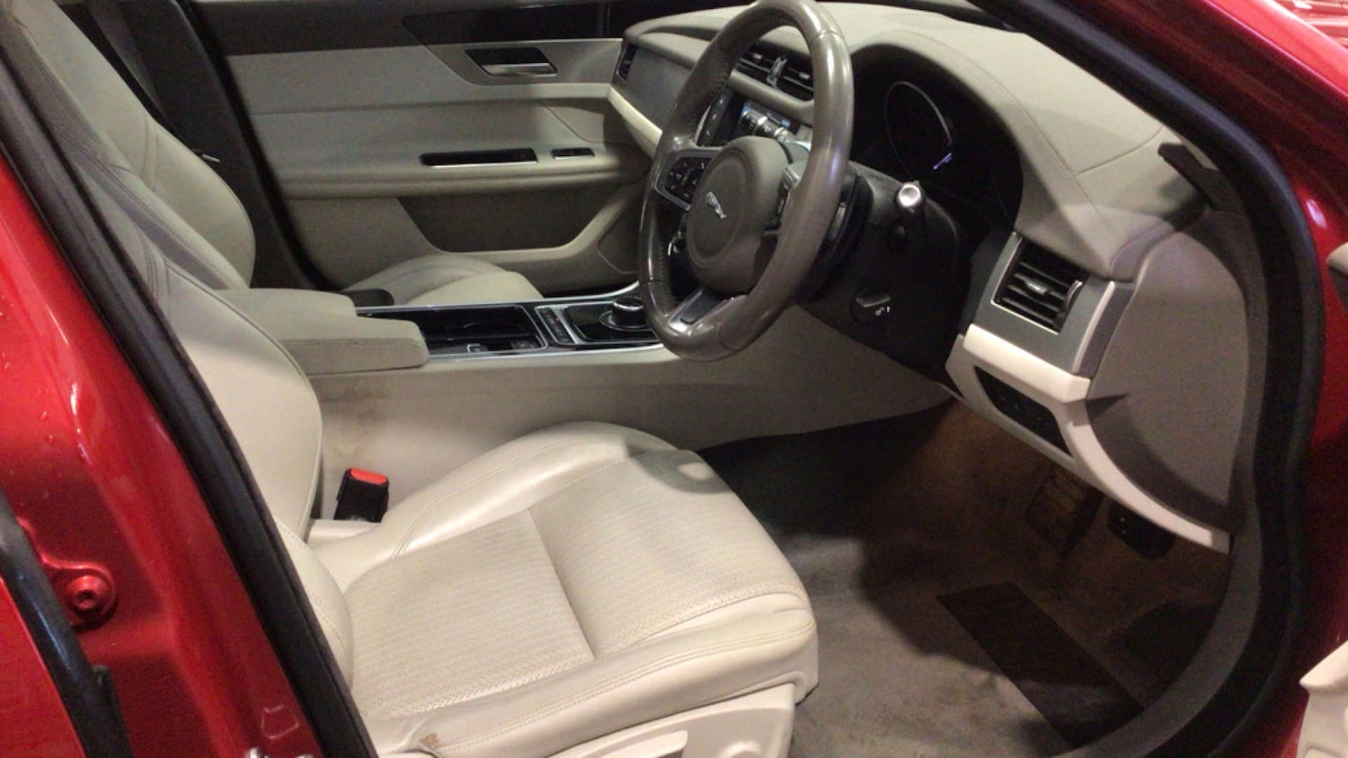 Used Jaguar XF 2017 for sale - 77399250: Photo 15