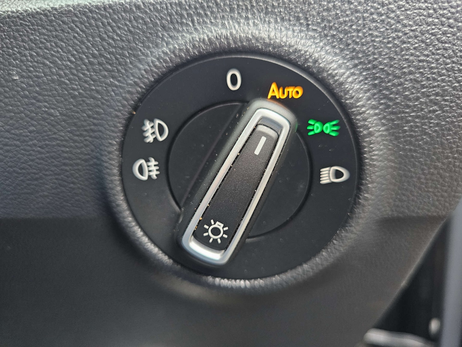 Used Volkswagen T-Roc 2021 for sale - 76356017: Photo 19