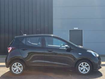 Used Hyundai i10 2017 for sale - 74606207: Photo