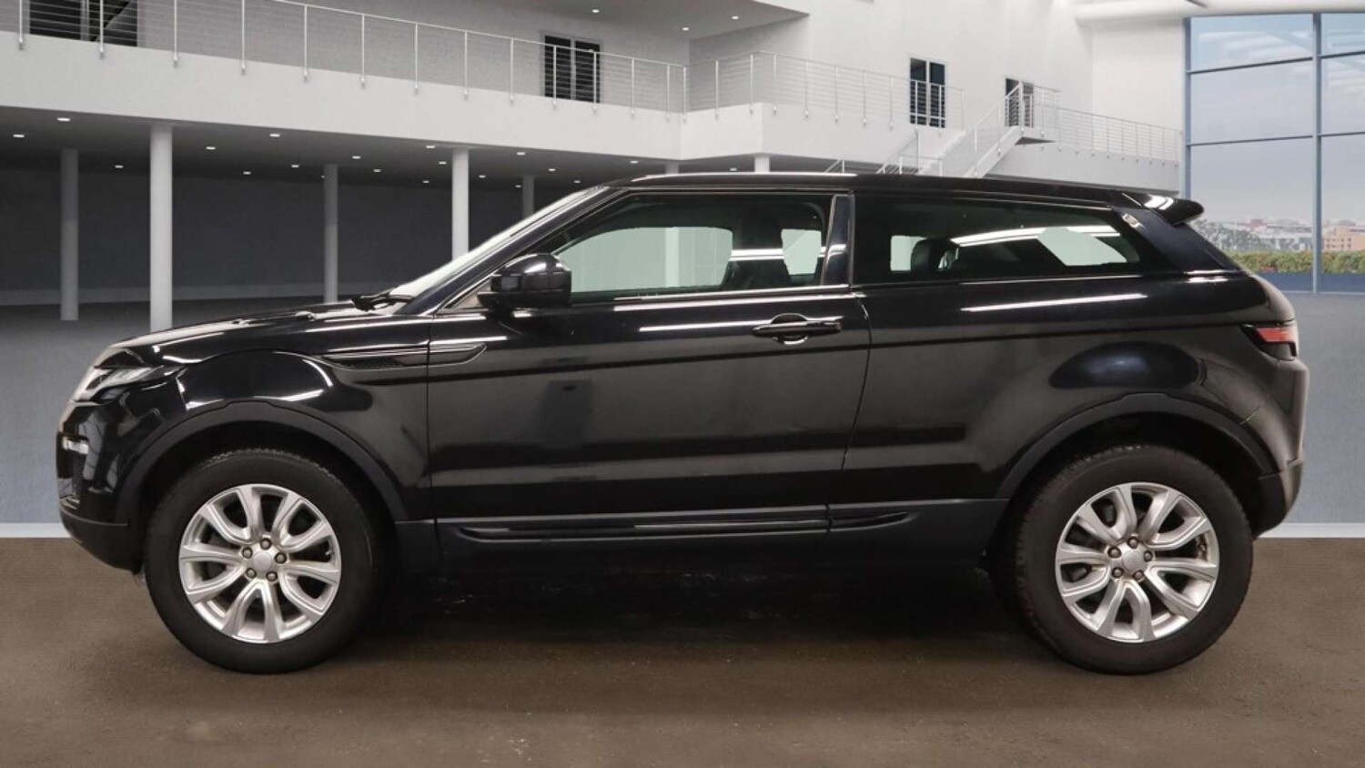 Used Land Rover Range Rover Evoque 2018 for sale - 77502060: Photo 12