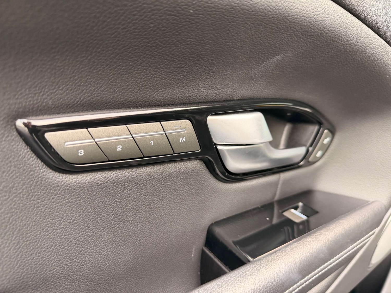 Used Land Rover Range Rover Evoque 2018 for sale - 77502060: Photo 20