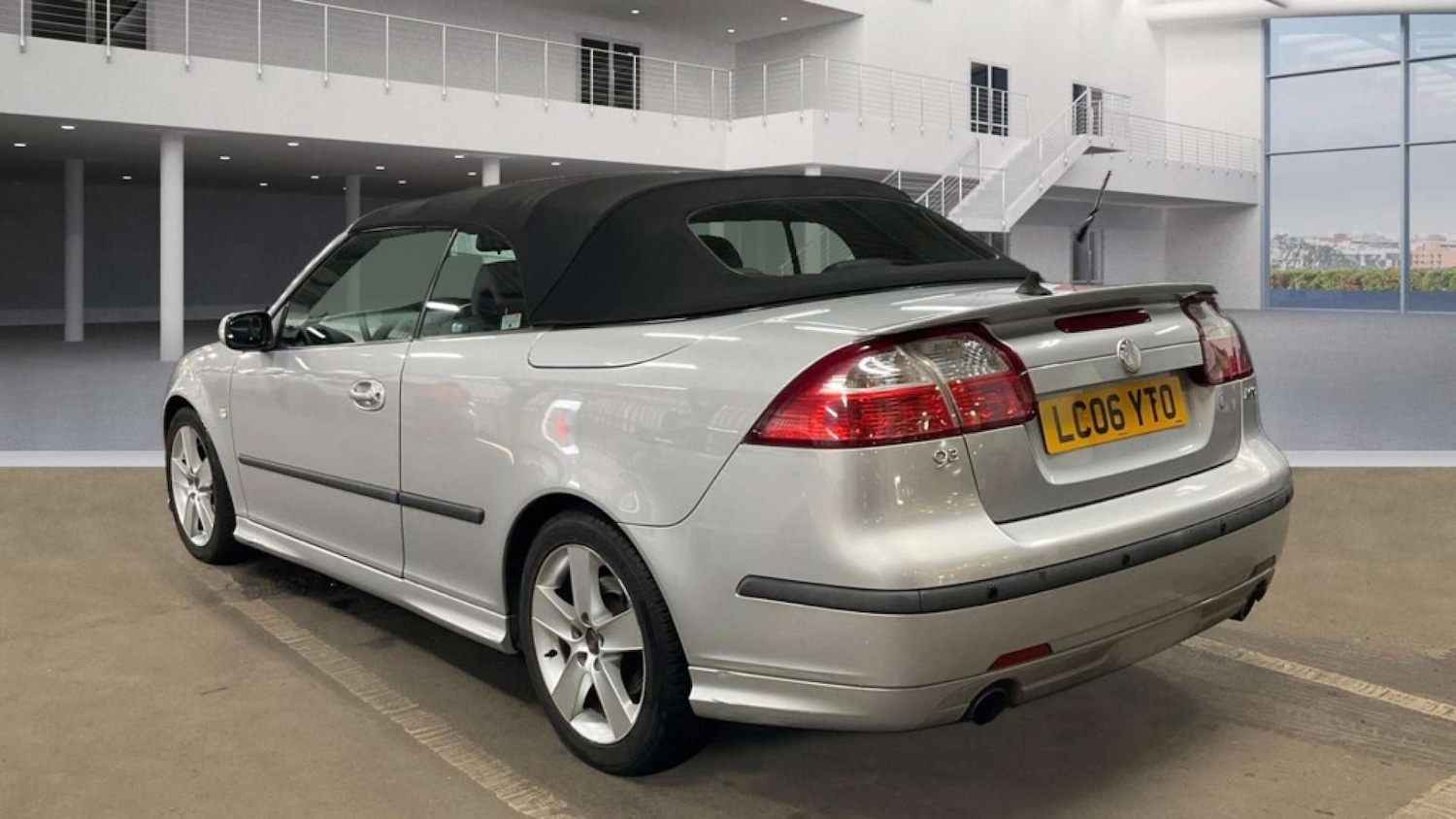 Used Saab 9-3 2006 for sale - 77205120: Photo 3