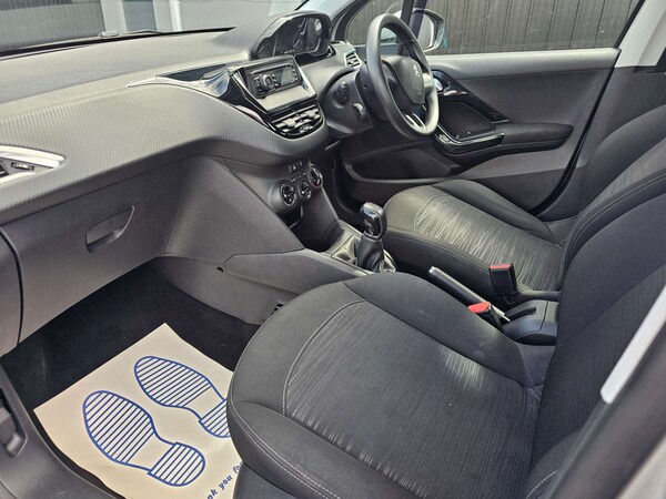 Used Peugeot 208 2015 for sale - 76181550: Photo 10