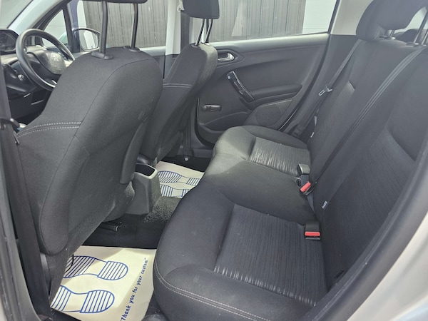 Used Peugeot 208 2015 for sale - 76181550: Photo 11