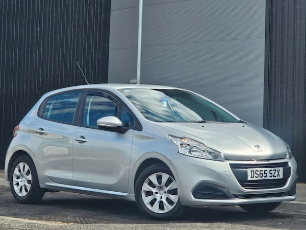 Used Peugeot 208 2015 for sale - 76181550: Photo 1