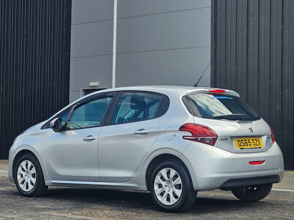 Used Peugeot 208 2015 for sale - 76181550: Photo 7