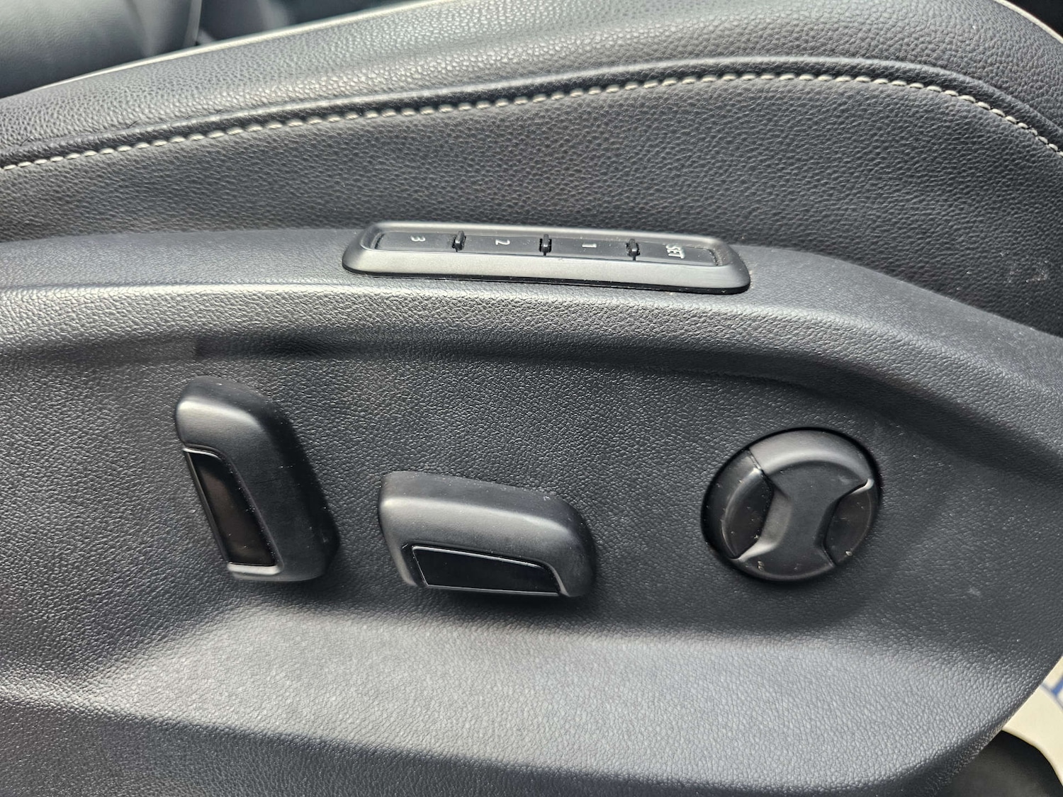 Used Volkswagen Tiguan 2017 for sale - 76322875: Photo 15